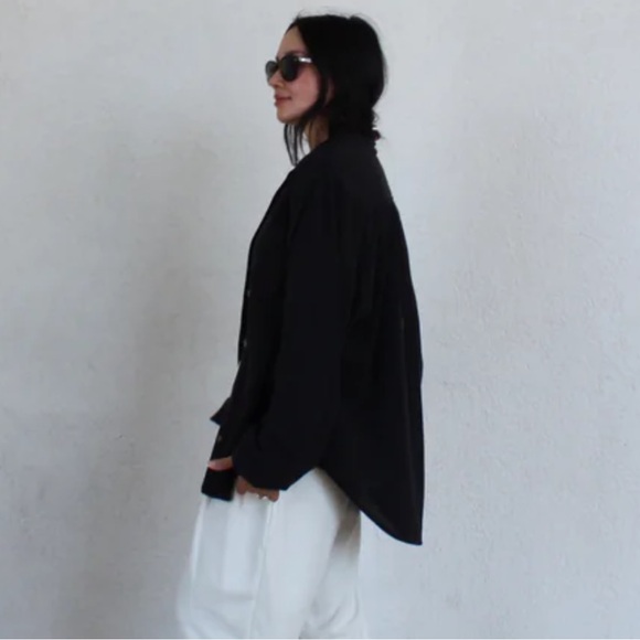 NA NIN Gloria Waffled Top Faded Black - Picture 3 of 8